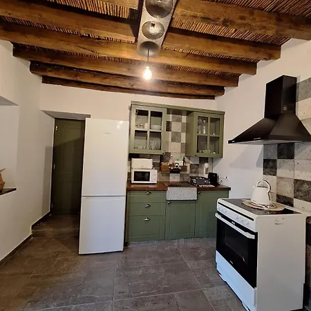 Διαμέρισμα Jennas House *